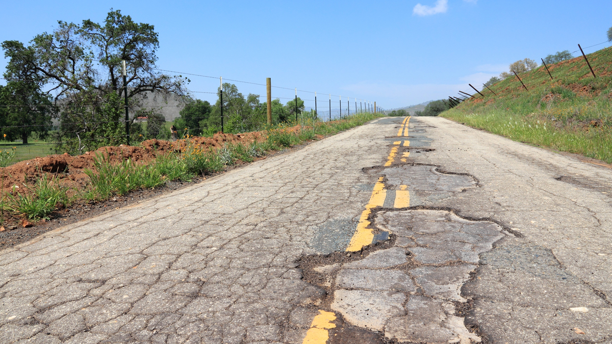 Photo of Yokohl Valley Drive in Tulare County