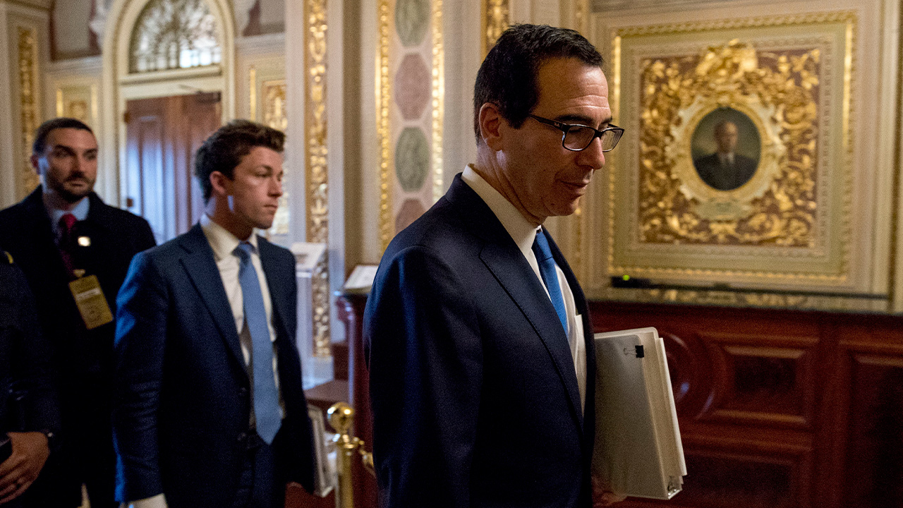 Photo of Treasury Secretary Steven Mnuchin