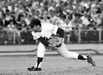 Picture of Tom Seaver pitching