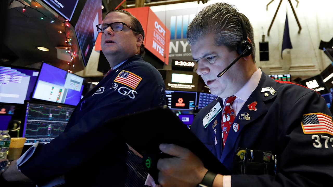 Photo of Wall Street traders