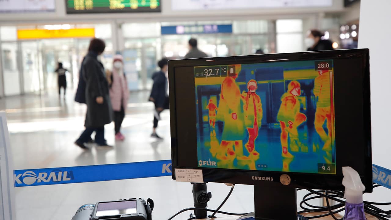 Photo of a thermal camera at a railway station in South Korea 