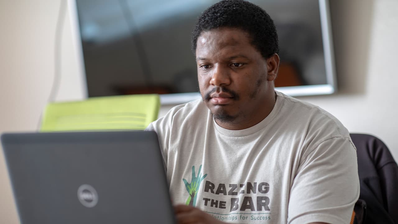 Photo of former foster youth, Dontae Lartigue