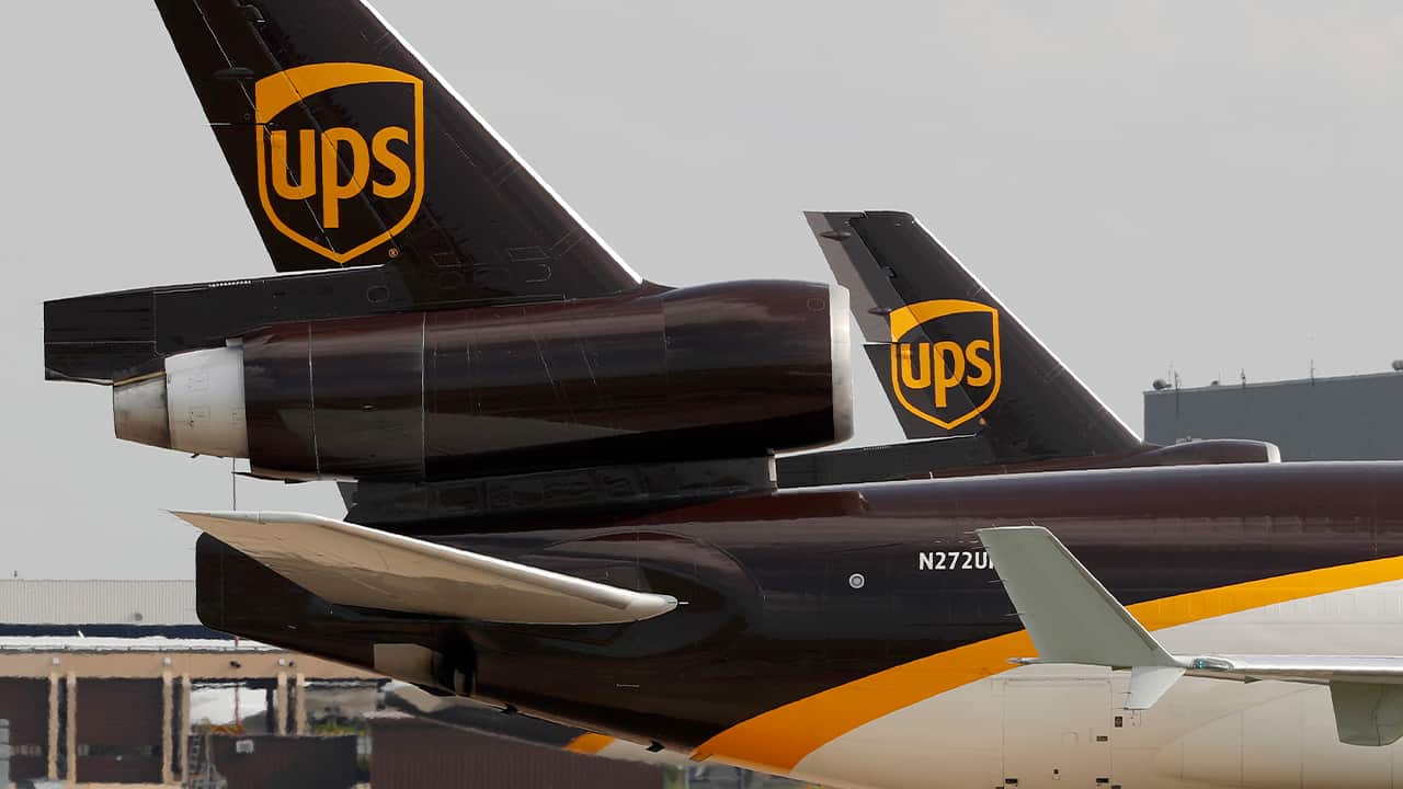 Photo of UPS aircraft taxis
