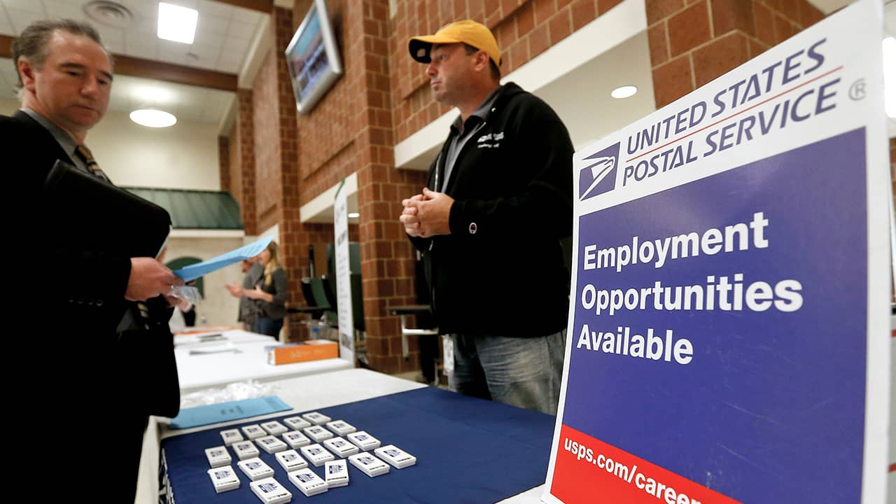 Photo of a recruiter for USPS