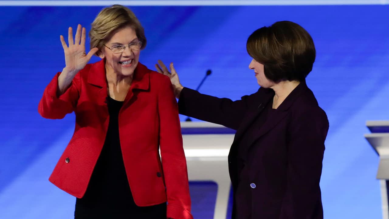 Photo of Sen. Elizabeth Warren, D-Mass., left, and Sen. Amy Klobuchar, D-Minn. 
