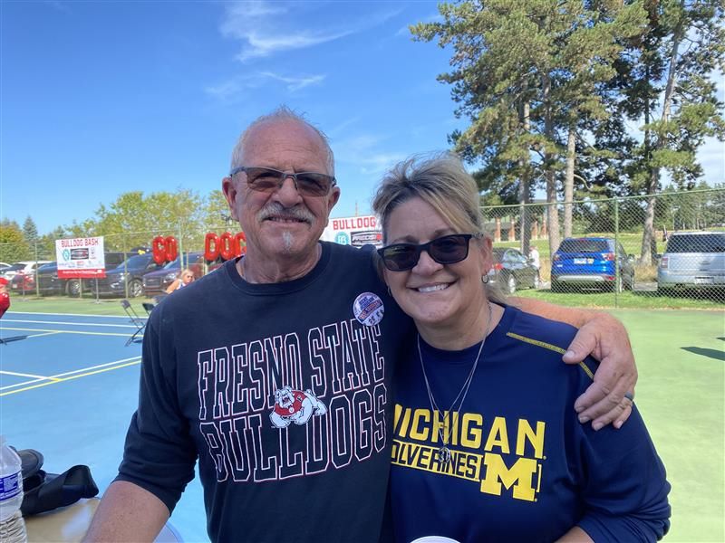 Chowchilla California Mayor Kelly Smith and his wife Wendy before the Fresno State-Michigan game.
