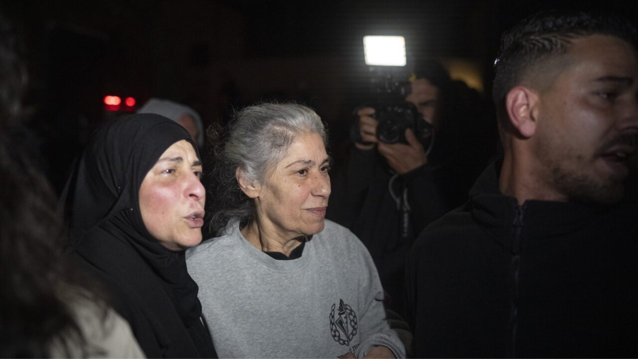 Israel frees Palestinian prisoner