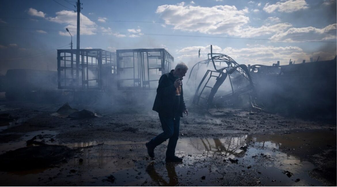 Damage in a parking lot struck in a Russian attack in Sumy, Ukraine, April 14, 2025. The Kremlin said on Monday that President Vladimir Putin had ordered a three-day cease-fire in Ukraine next month, the second time in two weeks that Russia’s leader has promised a temporary pause in the fighting as President Trump shows growing impatience with his refusal to stop the war. (Tyler Hicks/The New York Times)