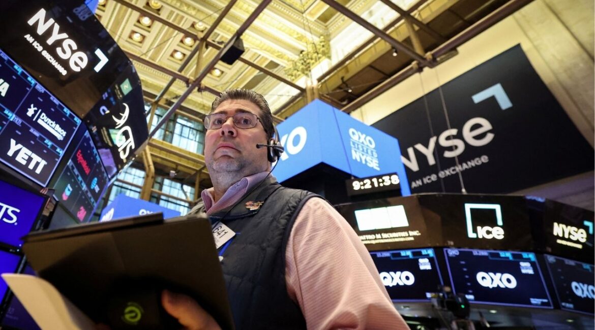 A trader works on the floor at the New York Stock Exchange (NYSE) in New York City, U.S., April 30, 2025. (REUTERS/Brendan McDermid)