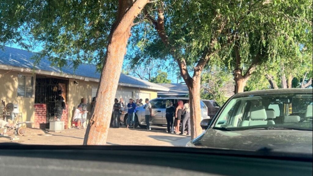 Fresno police respond to a probation search at a home in Southeast Fresno on Wednesday, May 21, 2025. (GV WireAnthony W. Haddad) (1)