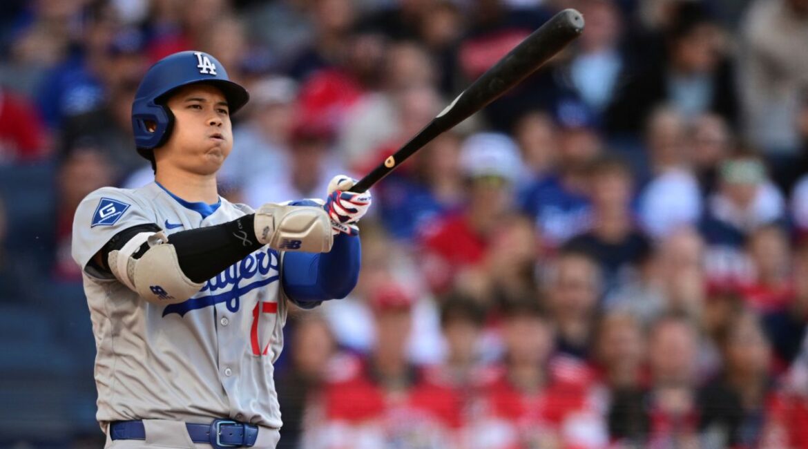 Ohtani Leadoff Home Run