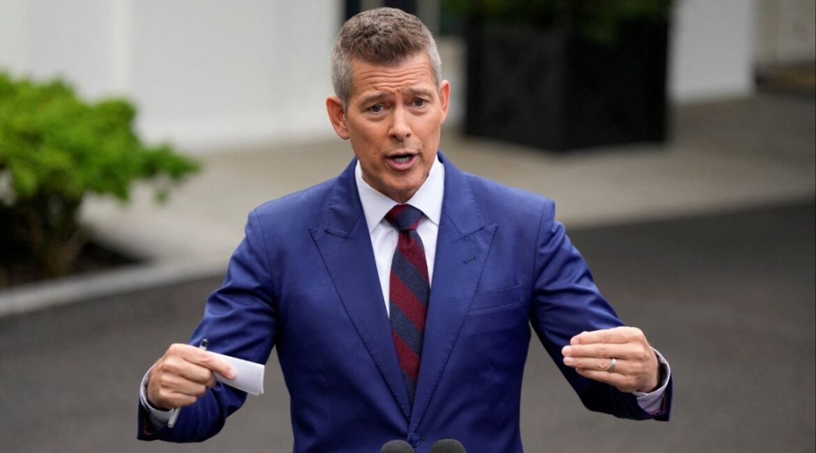 U.S. Transportation Secretary Sean Duffy speaks to the media outside the White House in Washington, D.C., U.S., May 6, 2025. REUTERS/Kent Nishimura/File Photo