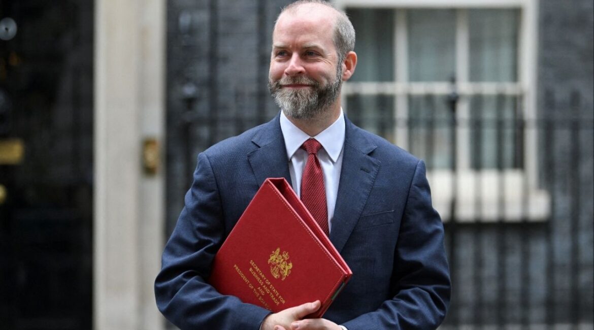 Britain's Secretary of State for Business and Trade Jonathan Reynolds walks, on the day of a cabinet meeting at 10 Downing Street in London, Britain, June 11, 2025. REUTERS/Jaimi Joy/File Photo
