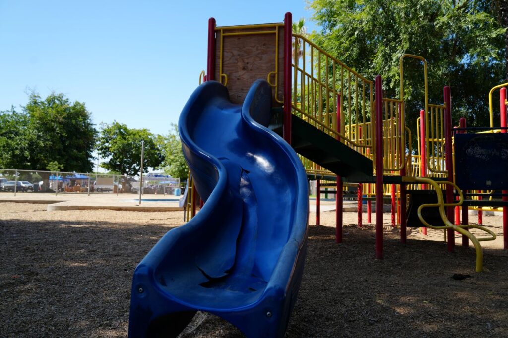 Calwa_Park_Beaten_Up_Slide_1280x853