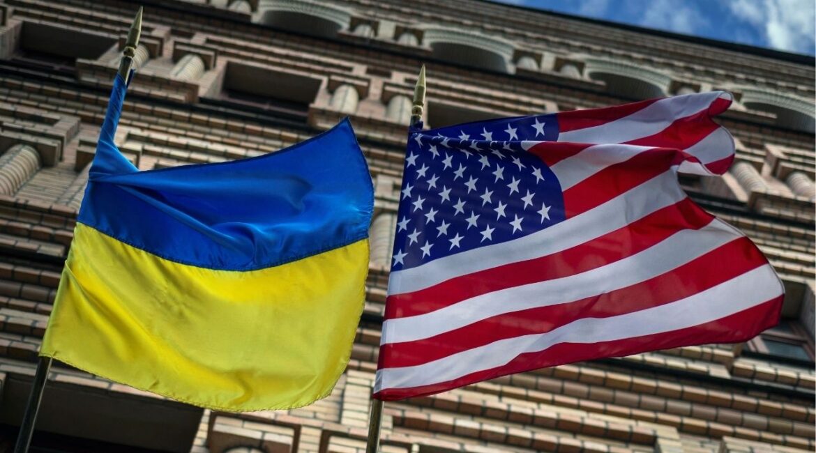 The Ukrainian and U.S. national flags fly outside a building, amid Russia's attack on Ukraine, in Kyiv, Ukraine, May 12, 2025. (Reuters File)