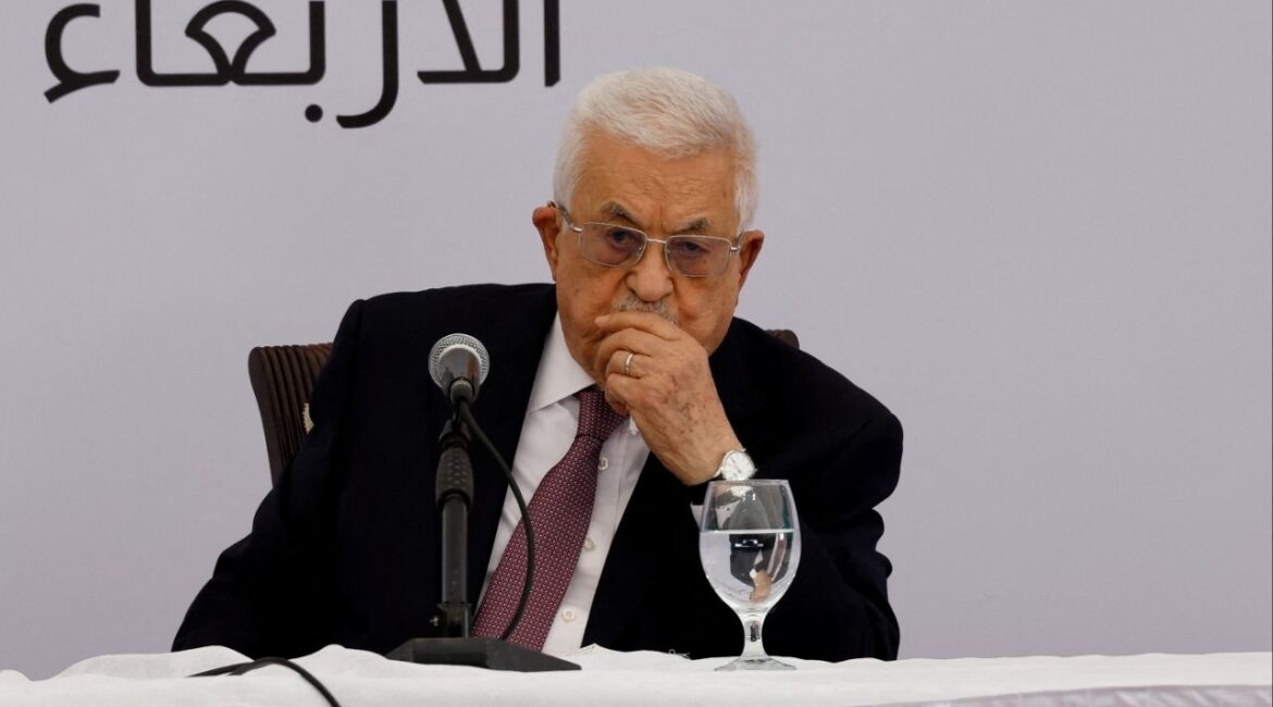 Palestinian President Mahmoud Abbas looks on as he visits the Istishari Cancer Center in Ramallah, in the Israeli-occupied West Bank, May 14, 2025. (Reuters File)