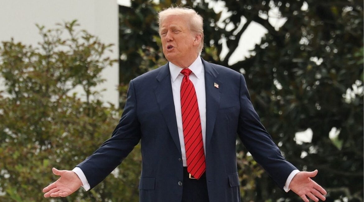 President Donald Trump shouts to reporters as he walks on the roof of the White House in Washington, D.C., U.S., August 5, 2025. (Reuters/Jonathan Ernst)