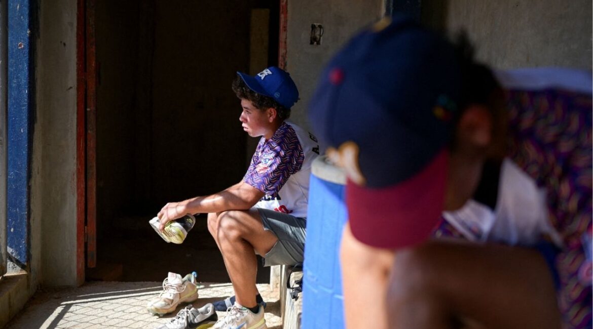 Venezuelan baseball player Abraham Gutierrez, a member of Cacique Mara, a baseball youth team that will not be participating in the 2025 Little League World Series after their U.S. visa was denied, prepares for a practice session in Maracaibo, Venezuela, August 1, 2025. REUTERS/Gaby Oraa TPX IMAGES OF THE DAY