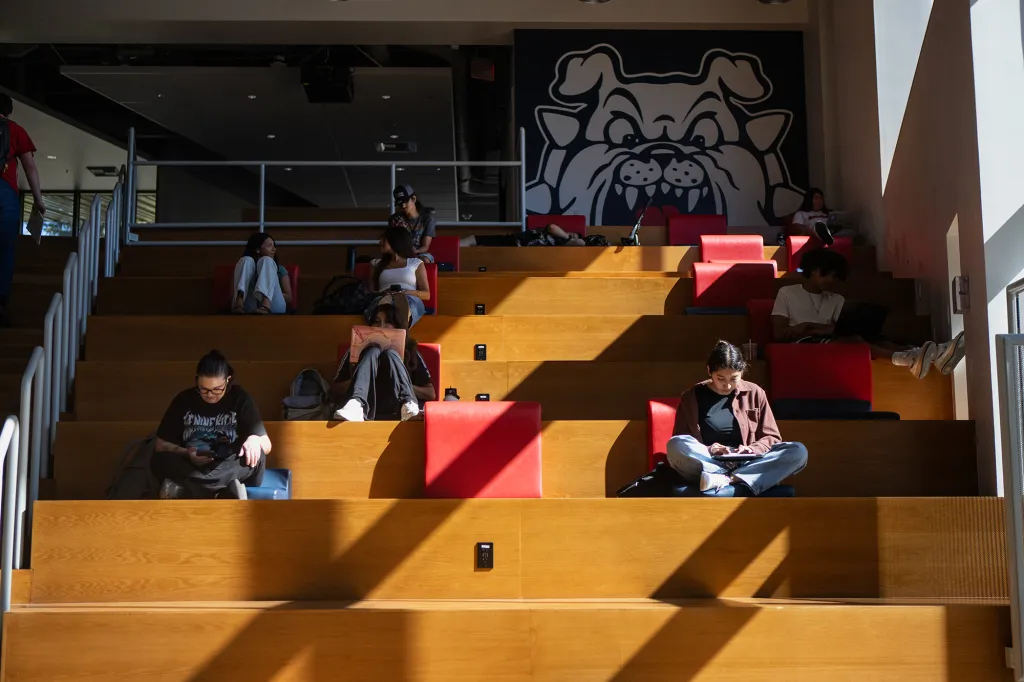 Fresno State Students on Stairs at Resnick Student Union