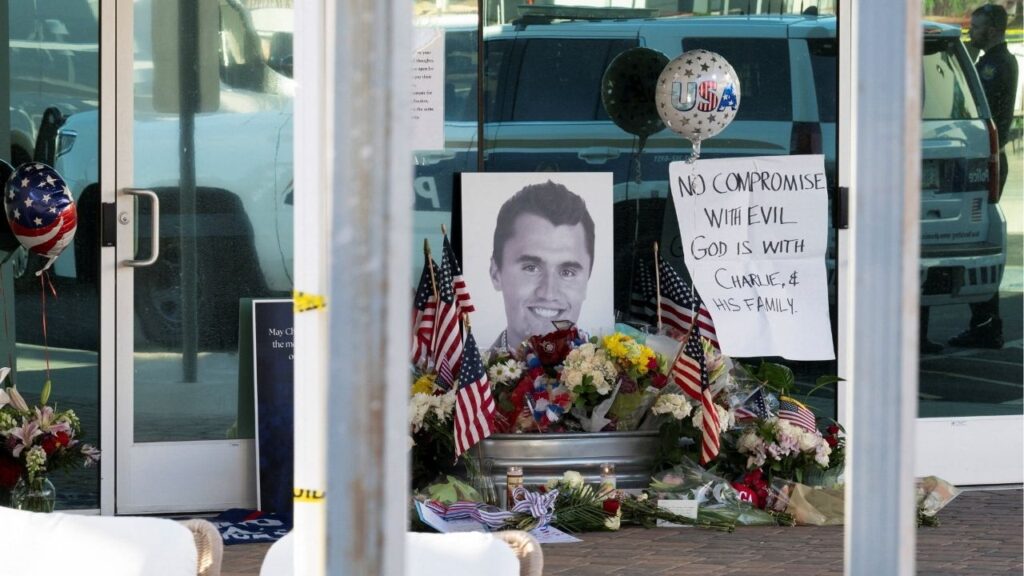 A memorial is held for Charlie Kirk, who was shot and killed in Utah, at the Turning Point USA headquarters in Phoenix, Arizona, U.S. September 10, 2025. (Reuters/Caitlin O'Hara)