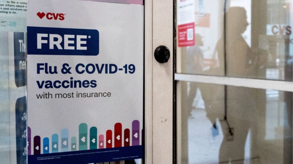 A sign advertises free flu and COVID-19 vaccinations at a CVS Pharmacy in New York City, New York, U.S., September 5, 2025. (Reuters File)