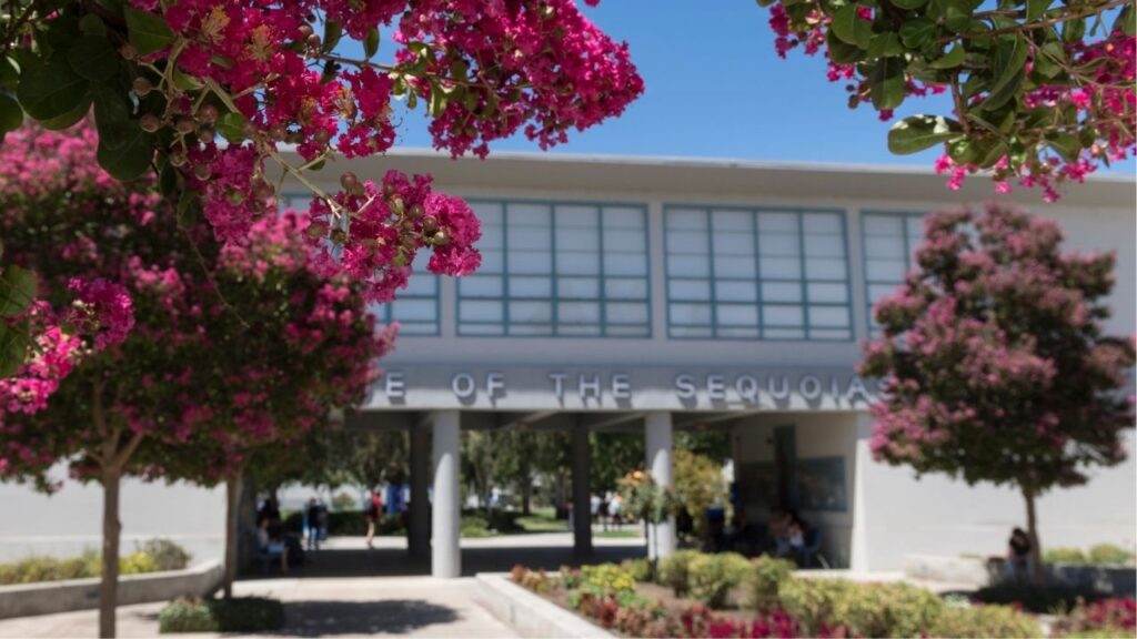 College of the Sequoias students returned to classrooms on Monday, August 14, 2017. (USA Today Network via Reuters)