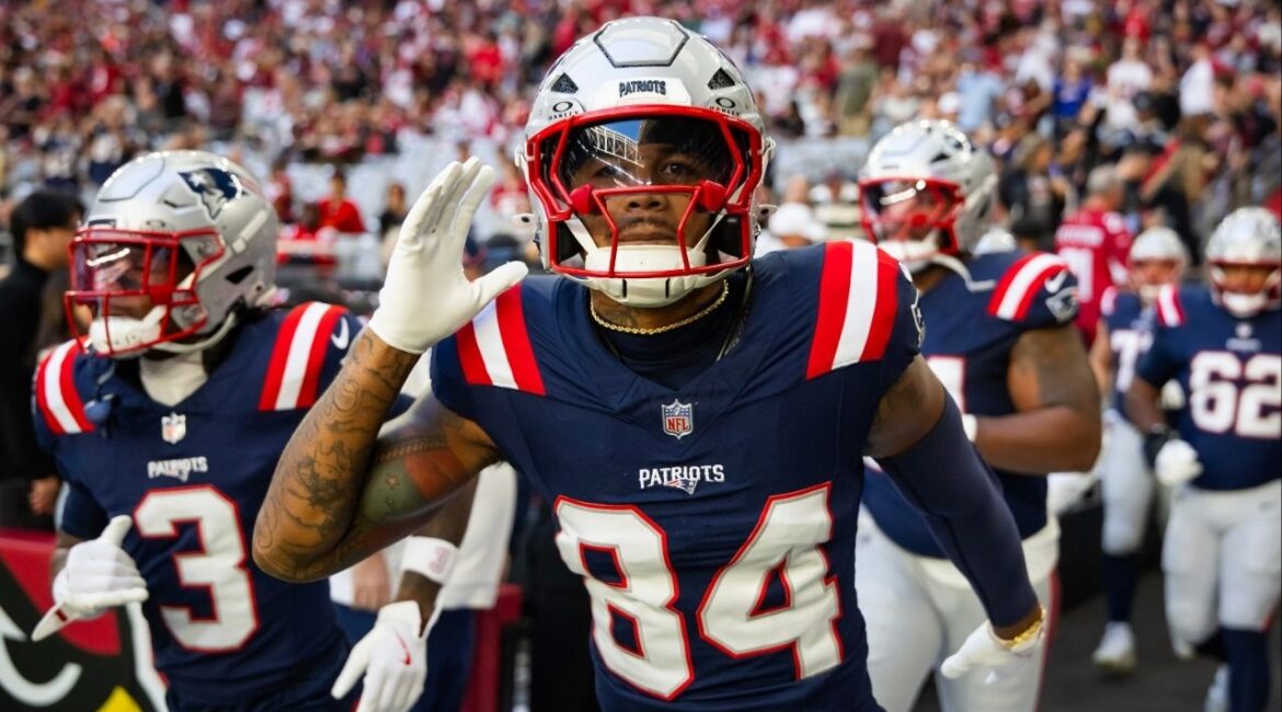 Dec 15, 2024; Glendale, Arizona, USA; New England Patriots wide receiver Kendrick Bourne (84) against the Arizona Cardinals at State Farm Stadium. (Mark J. Rebilas-Imagn Images)