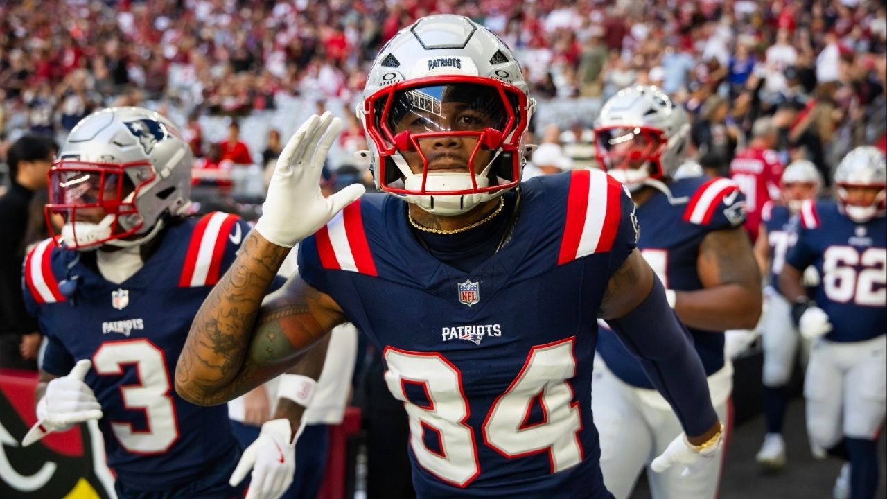 Dec 15, 2024; Glendale, Arizona, USA; New England Patriots wide receiver Kendrick Bourne (84) against the Arizona Cardinals at State Farm Stadium. (Mark J. Rebilas-Imagn Images)