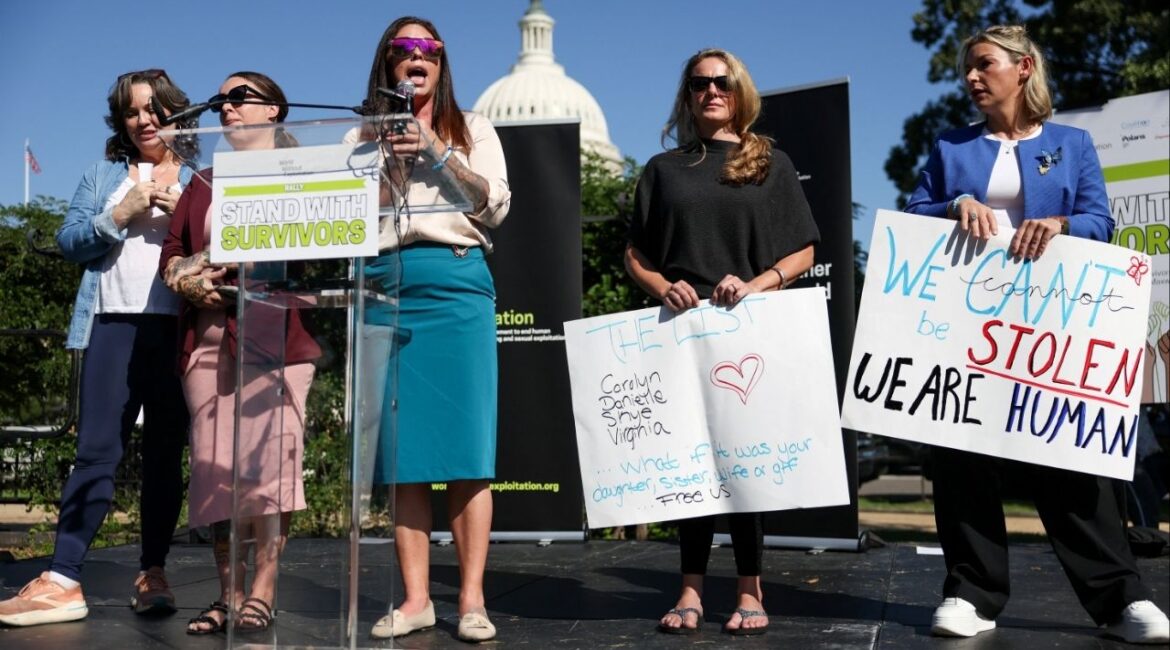 Haley Robson, victim of late financier Jeffrey Epstein, speaks on the day of a rally in support of Epstein's victims, on Capitol Hill in Washington, D.C., U.S., September 3, 2025. (Reuters/Evelyn Hockstein)