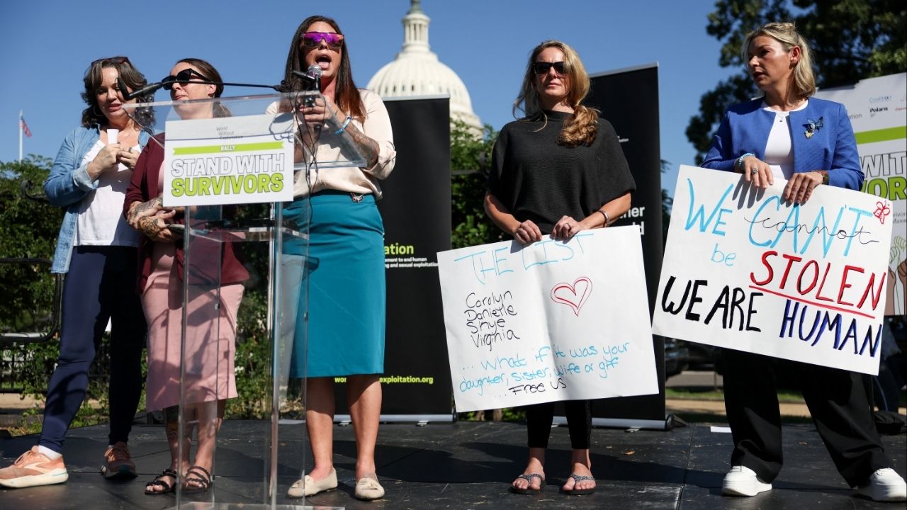 Haley Robson, victim of late financier Jeffrey Epstein, speaks on the day of a rally in support of Epstein's victims, on Capitol Hill in Washington, D.C., U.S., September 3, 2025. (Reuters/Evelyn Hockstein)