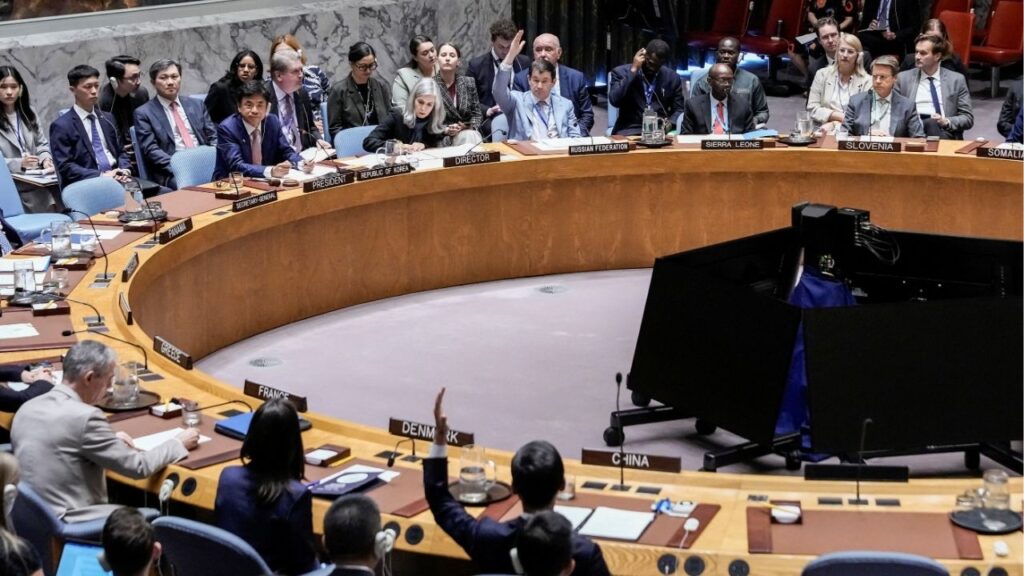 Members of the United Nations Security Council vote on a resolution by Russia and China to delay by six months the reimposition of sanctions on Iran during the 80th U.N. General Assembly in New York City, U.S., September 26, 2025. (Reuters File)