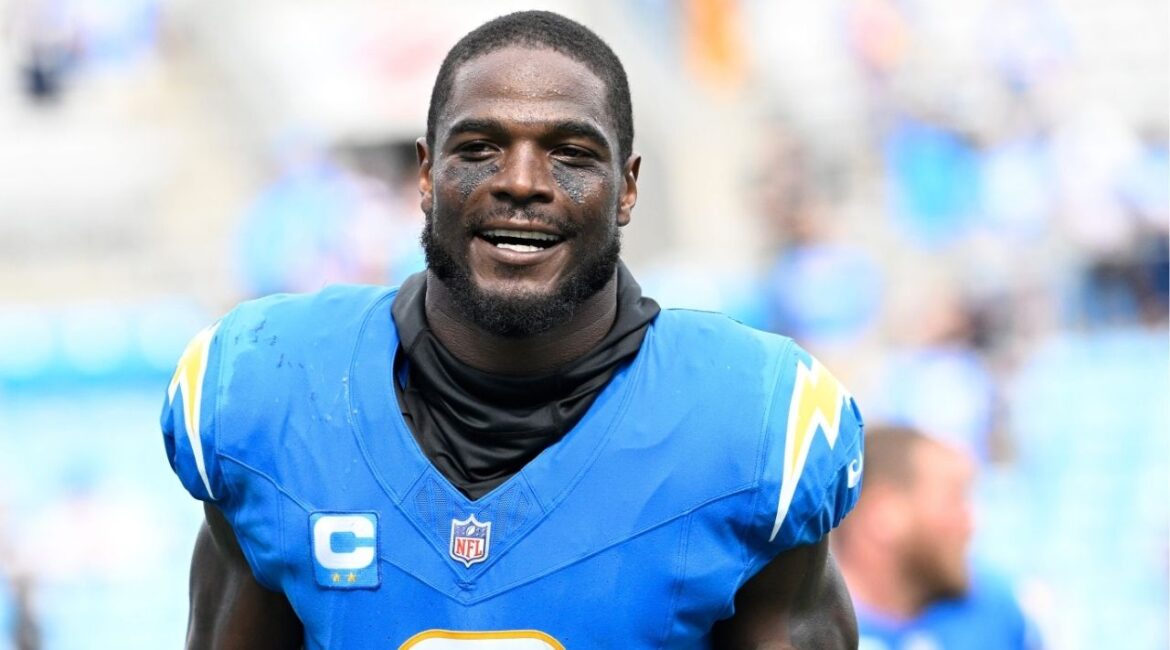 Sep 15, 2024; Charlotte, North Carolina, USA; Los Angeles Chargers linebacker Denzel Perryman (6) after the game at Bank of America Stadium. (Bob Donnan-Imagn Images)