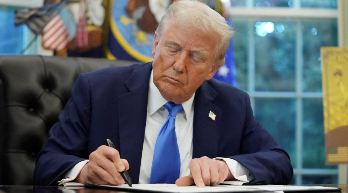 Trump Signs Executive Order on Visas