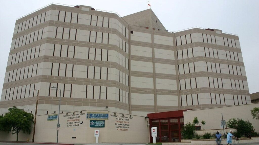 Twin Towers Correctional Facility, 450 Bauchet Street in Los Angeles, pictured in an undated photo. (USA Today Network via Reuters)