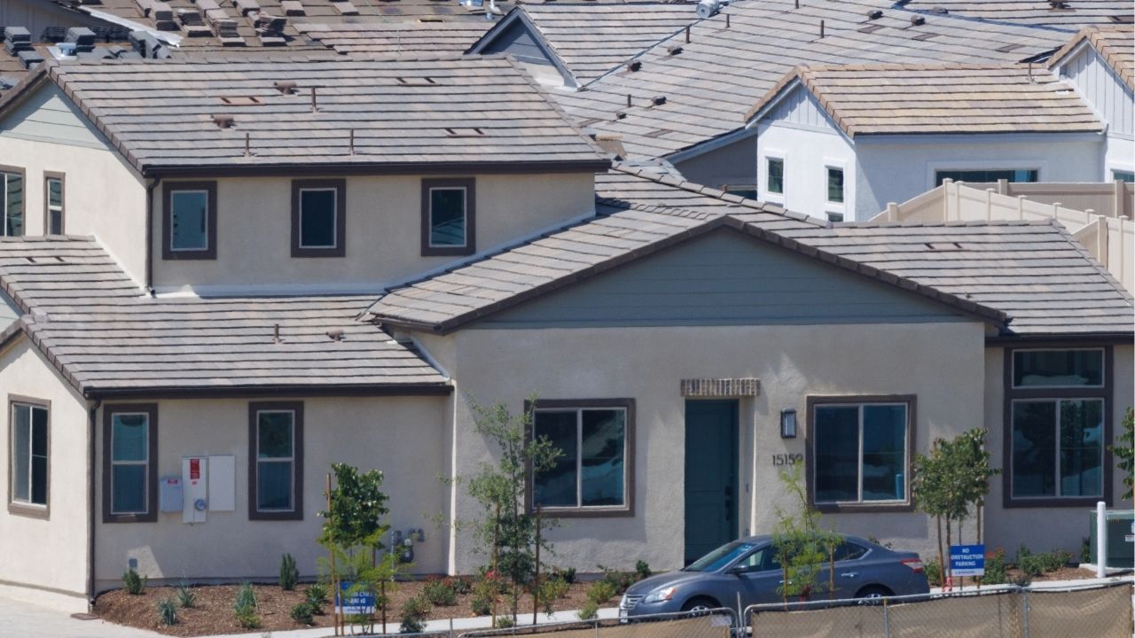 A construction worker works at a Lennar residential housing development called Junipers in San Diego, California, U.S., June 18, 2024. (Reuters/Mike Blake)