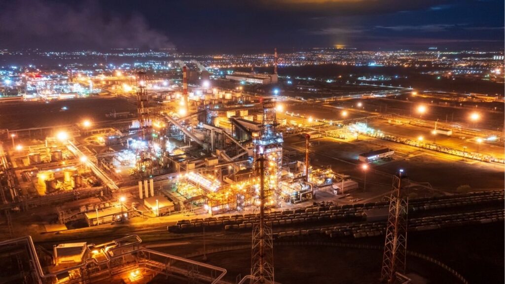 A general view shows the oil refinery of the Lukoil company in Volgograd, Russia April 22, 2022. Picture taken April 22, 2022. Picture taken with a drone. (Reuters)