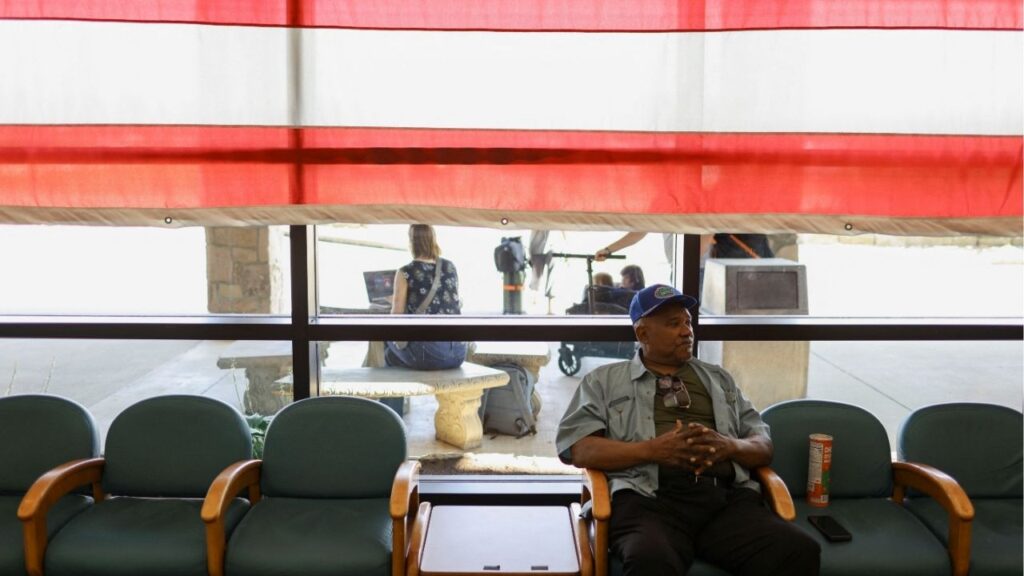 A passenger waits to depart Arnold Palmer Regional Airport in Westmoreland County, Pennsylvania, U.S., September 18, 2025. (Reuters/Quinn Glabicki)