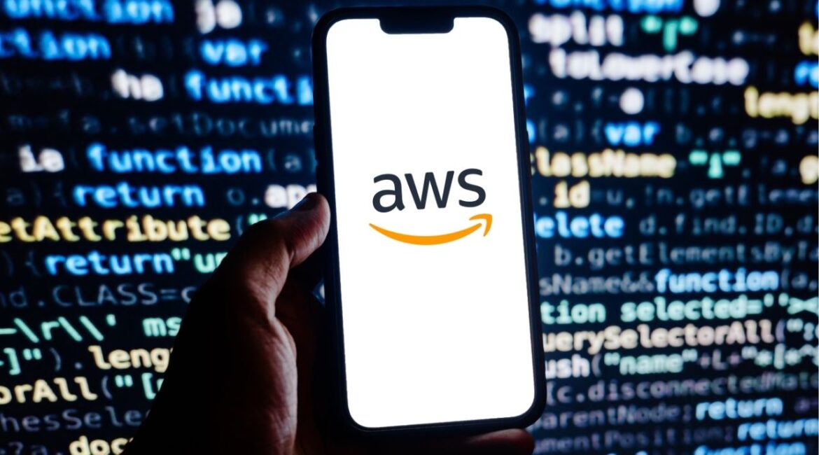 Amazon Web Services experienced a widespread outage Friday in the US-East-1 region, with more than 30,000 reports and disruptions affecting platforms like Snapchat, Venmo and Verizon Wireless. (Shutterstock)