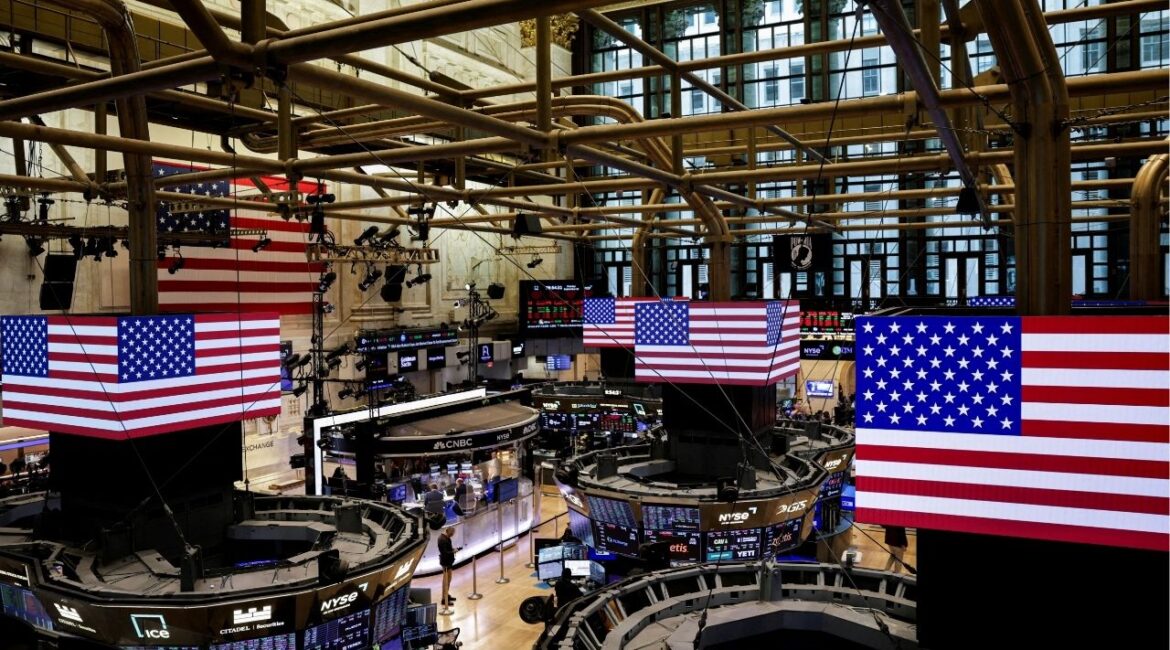 American flags are displayed on screens on the floor at the New York Stock Exchange (NYSE) in New York City, U.S., September 22, 2025. (Reuters File)