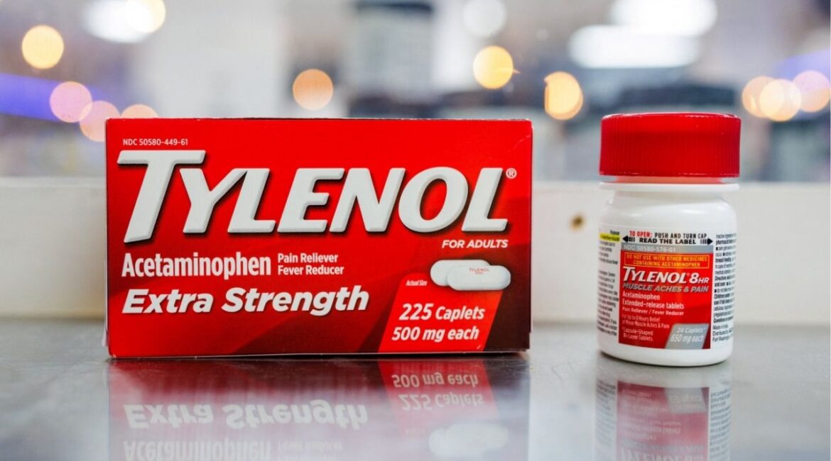 An illustration photo shows Tylenol in Schwenksville, Pennsylvania, U.S. September 24, 2025. (Reuters/Hannah Beier)