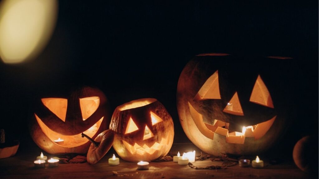 From haunted houses to glowing pumpkin patches, Fresno County is packed with Halloween fun for all ages this week. (Shutterstock)