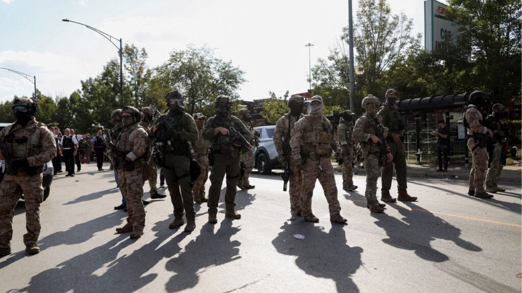 Law enforcement officers operate during a standoff with U.S. Immigration and Customs Enforcement (ICE) and federal officers in the Little Village neighborhood of Chicago, Illinois, U.S., October 4, 2025. (Reuters File)