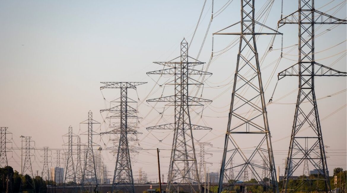 Power lines south of downtown Houston, Sept. 20, 2023. Millions of Americans have watched with dismay as their electricity bills have spiraled upward over the past few years. But not all states are struggling equally, and the reasons why are diverse. (Annie Mulligan/The New York Times)
