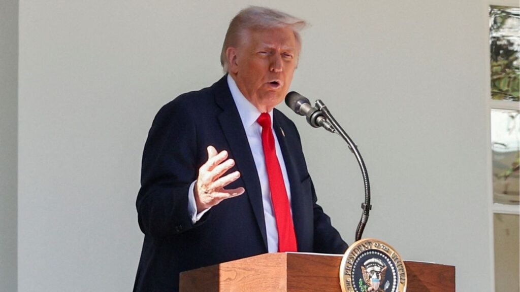 President Donald Trump hosts a Rose Garden Club lunch at the White House in Washington, D.C., U.S., October 21, 2025. (Reuters/Kevin Lamarque)