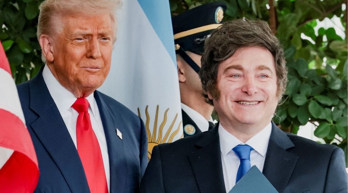President Donald Trump welcomes Argentina's President Javier Milei at the White House in Washington, D.C., U.S., October 14, 2025. (Reuters/Jonathan Ernst)