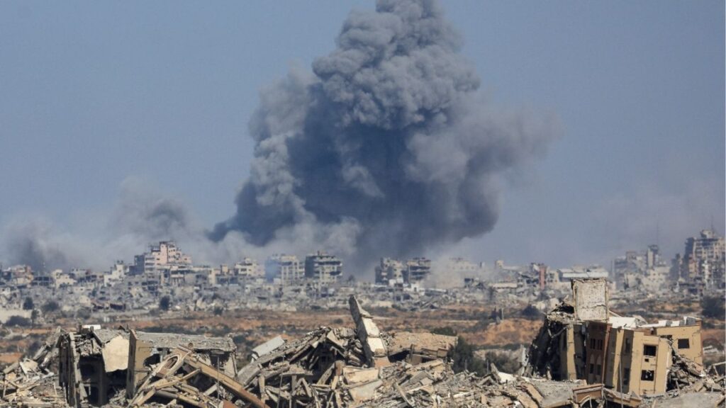 Smoke rises during an Israeli military operation in Gaza City, as seen from the central Gaza Strip, October 2, 2025. (Reuters/Dawoud Abu Alkas)