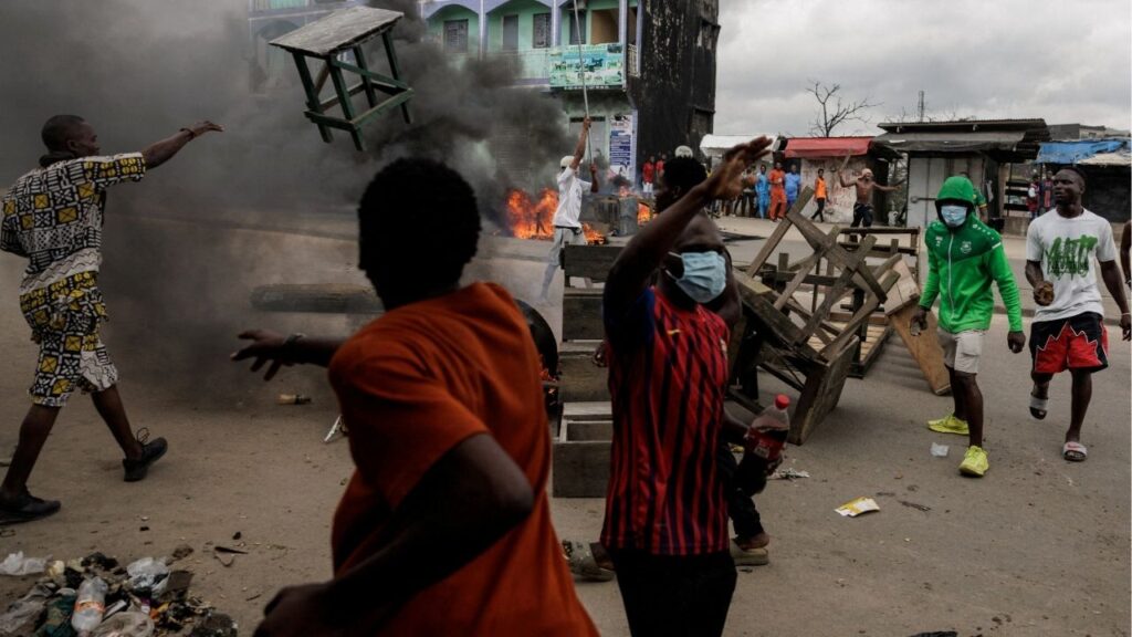 Supporters of the Cameroon opposition candidate Issa Tchiroma react as they clash with security forces during a protest after the Constitutional Council declared President Paul Biya the winner of the October 12 presidential election in Douala, Cameroon, October 27, 2025. (Reuters/Zohra Bensemra)