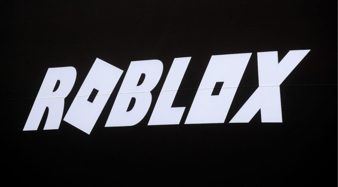 The Roblox logo is displayed on a banner, to celebrate the company's IPO, on the front facade of the New York Stock Exchange (NYSE) in New York, U.S., March 10, 2021. (Reuters/Brendan McDermid)