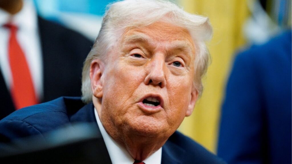 U.S. President Donald Trump speaks in the Oval Office, on the day he signs an executive order on AI and pediatric cancer research, at the White House, Washington, D.C., U.S., September 30, 2025. (Reuters/Nathan Howard)