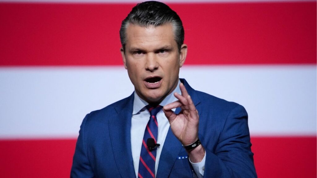 U.S. Secretary of Defense Pete Hegseth speaks to senior military leaders at Marine Corps Base Quantico, in Quantico, Virginia, U.S., September 30, 2025. Andrew Harnik/Pool via REUTERS